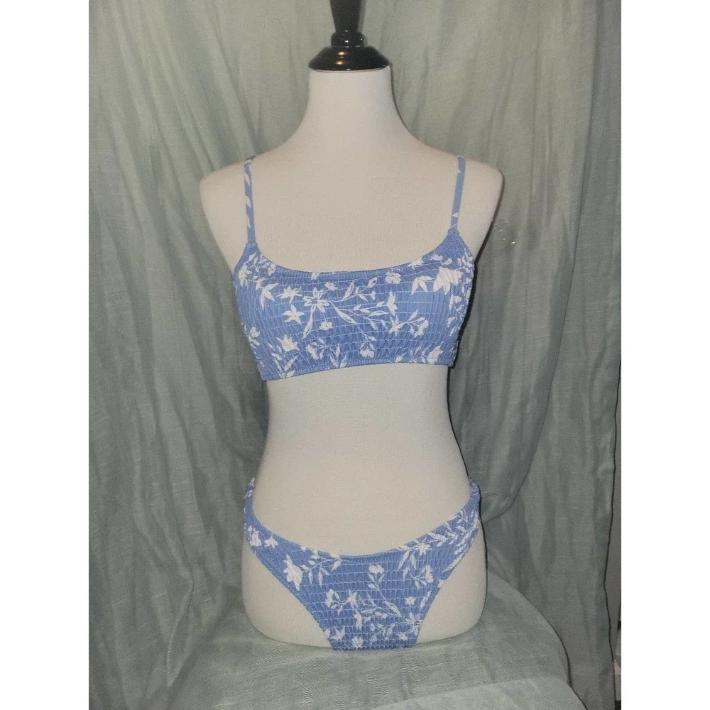 NWOT Bikini small, blue floral, cheeky bottoms